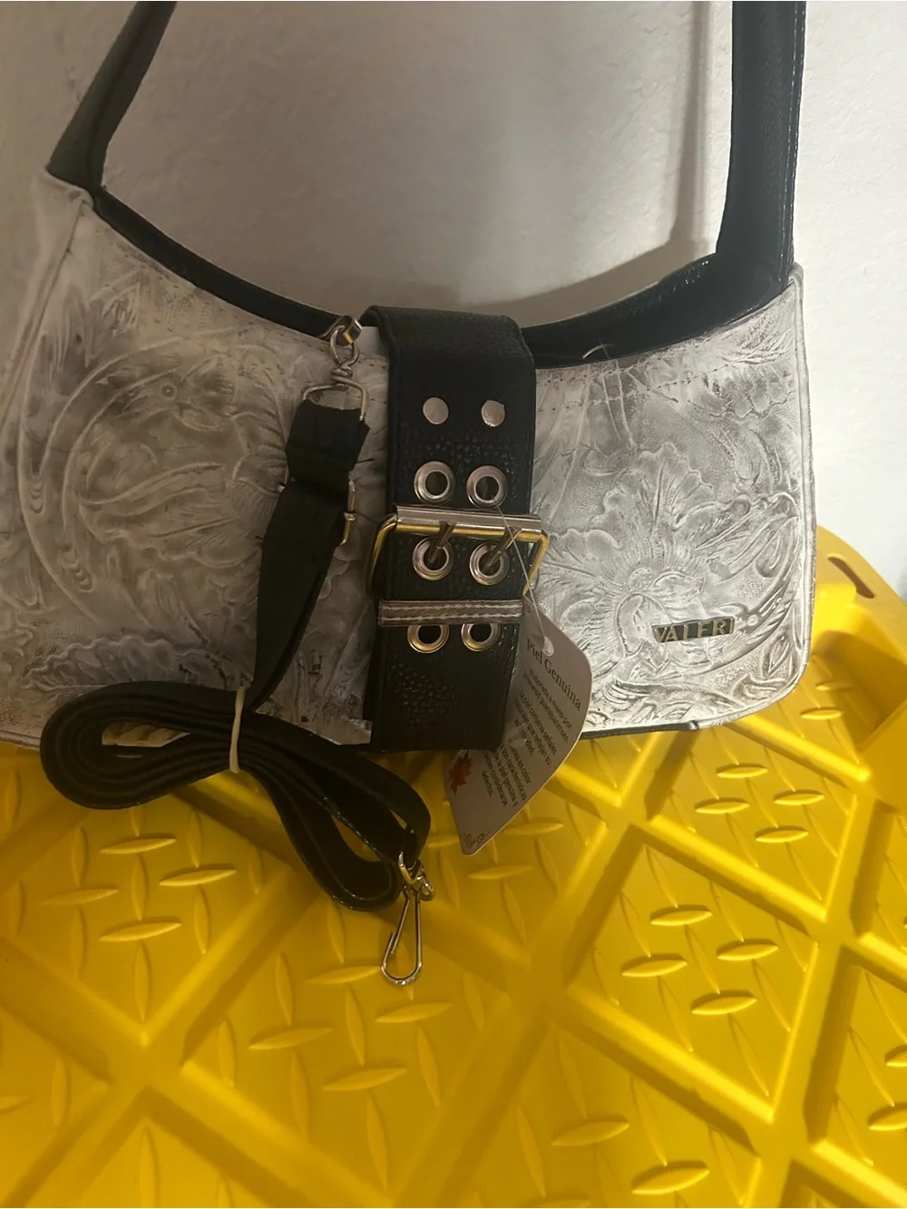NWT VALERI Genuine Leather Shoulder Bag Floral Tooling Black White Y2K Mexico